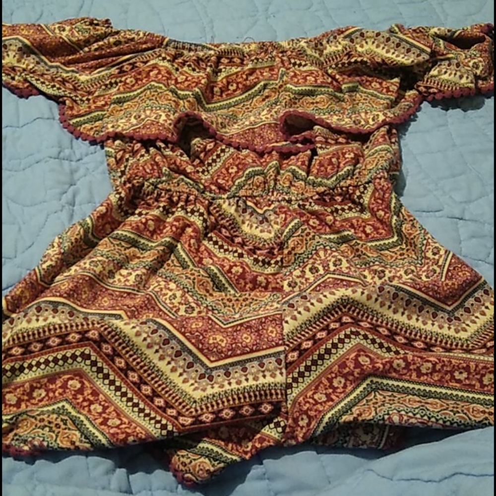 Cute Maroon Romper size small